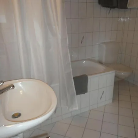 South Facing Family In Saanen Village Сasa de vacaciones